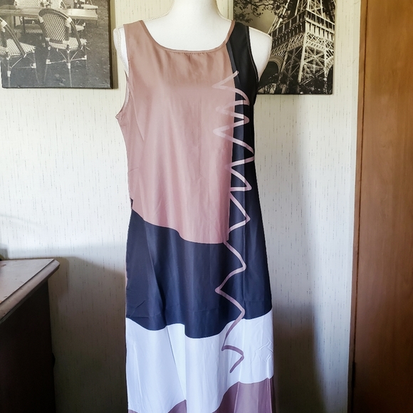 Black and Mocha Colorblock Tank Maxi Dress - Picture 4 of 7